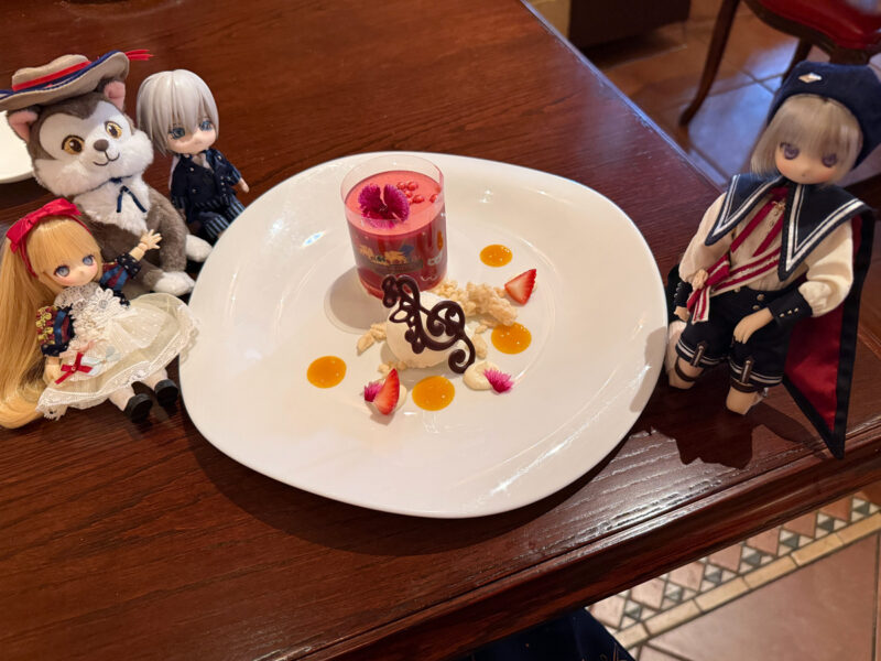 デザートとドール