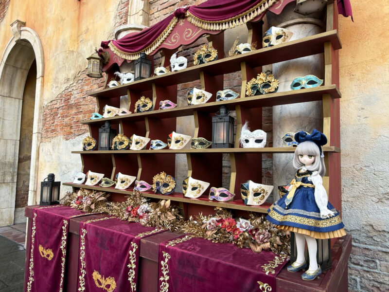 仮面ディスプレイとドール