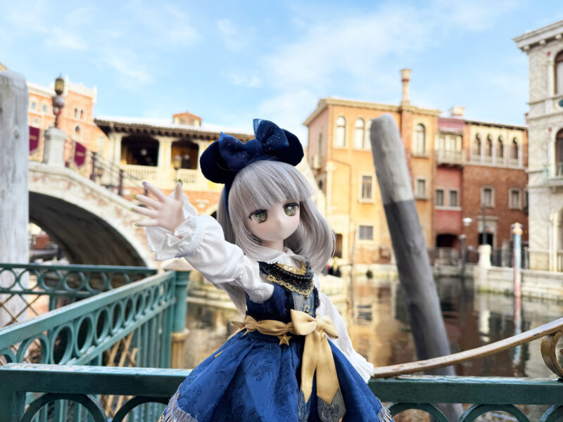 青空が広がるパラッツォ・カナルとドール